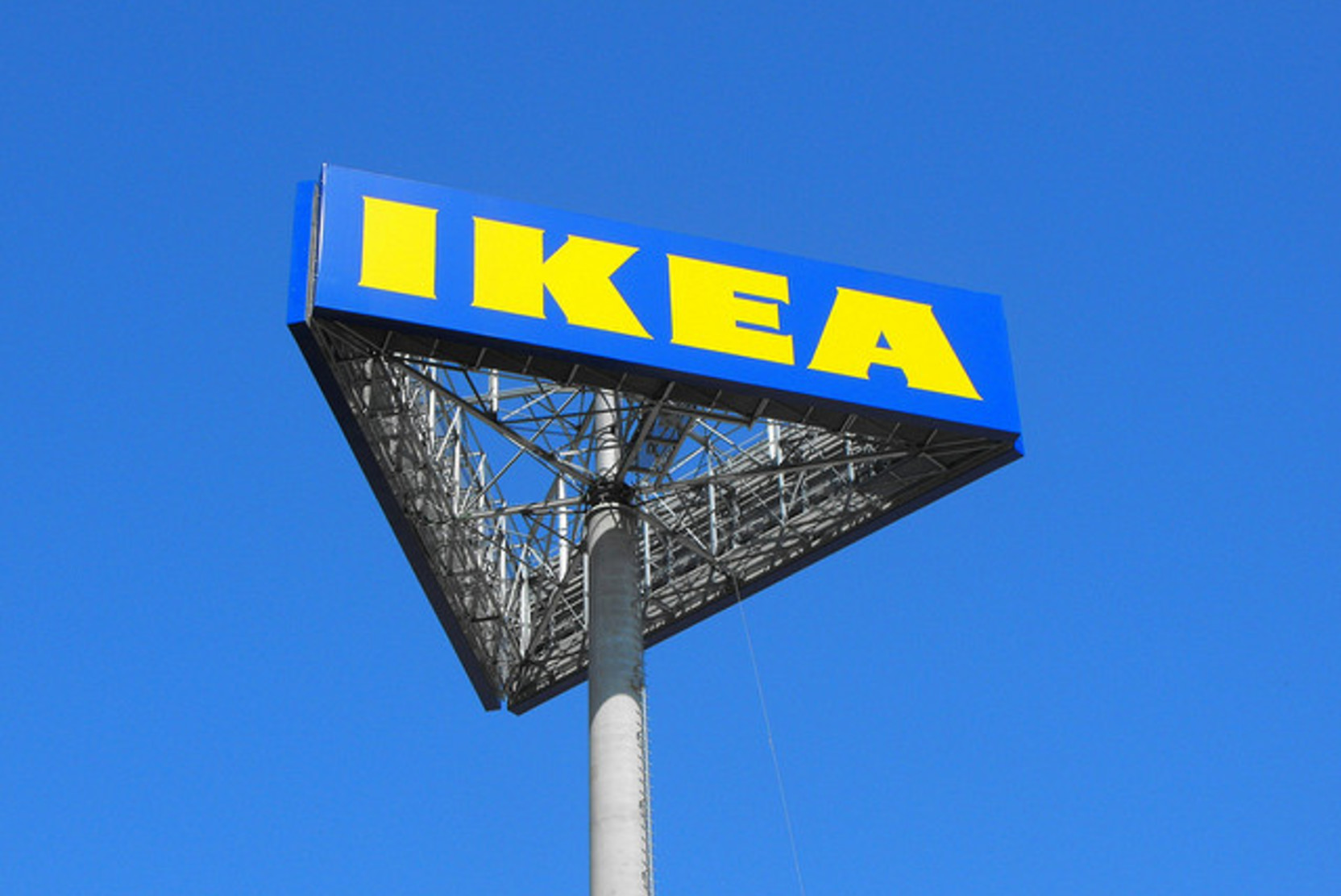 :  IKEA          