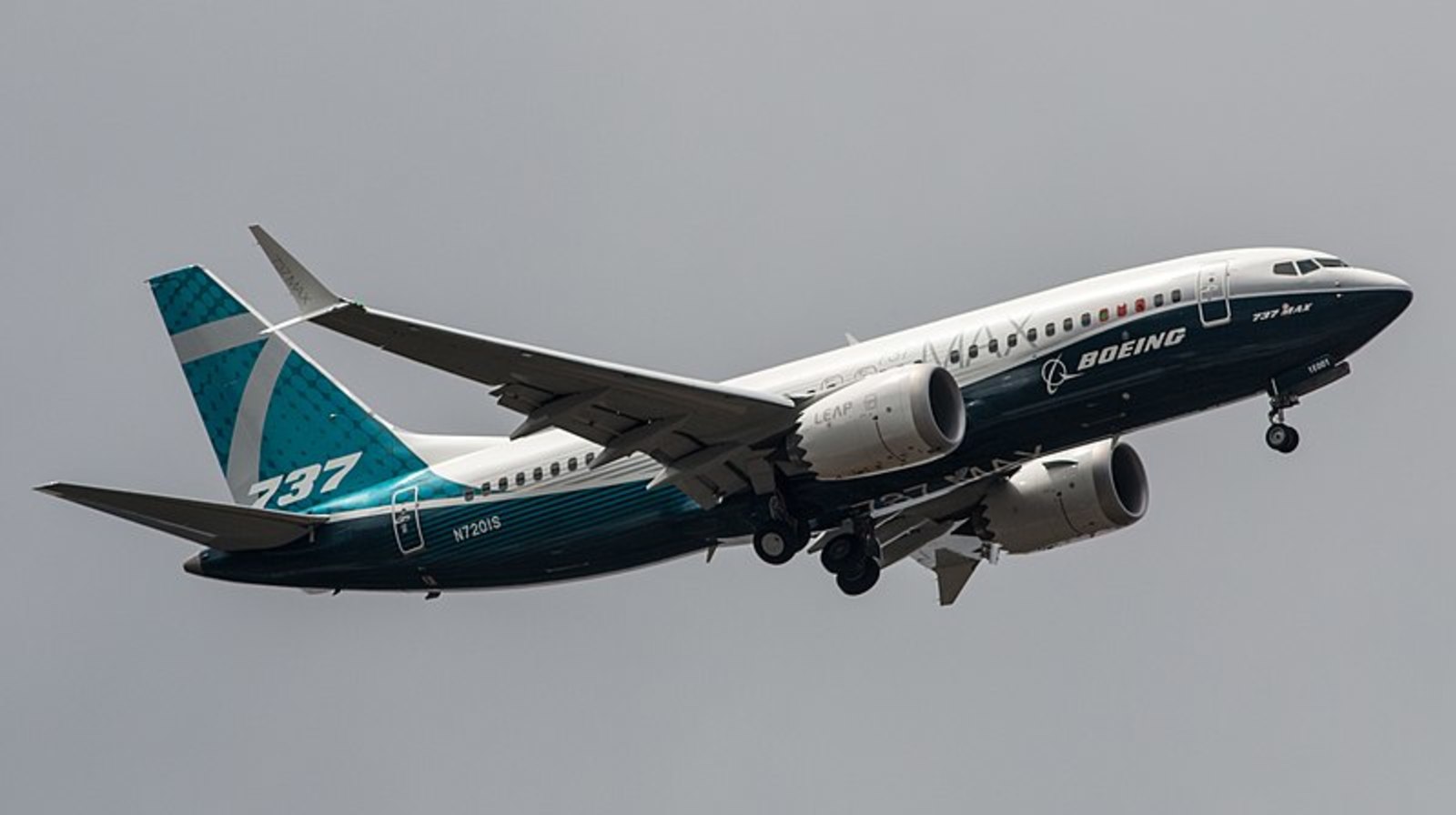 Boeing      737 MAX  2020 