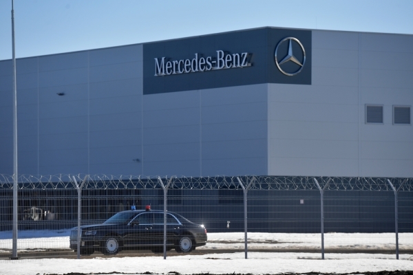: Mercedes-Benz       