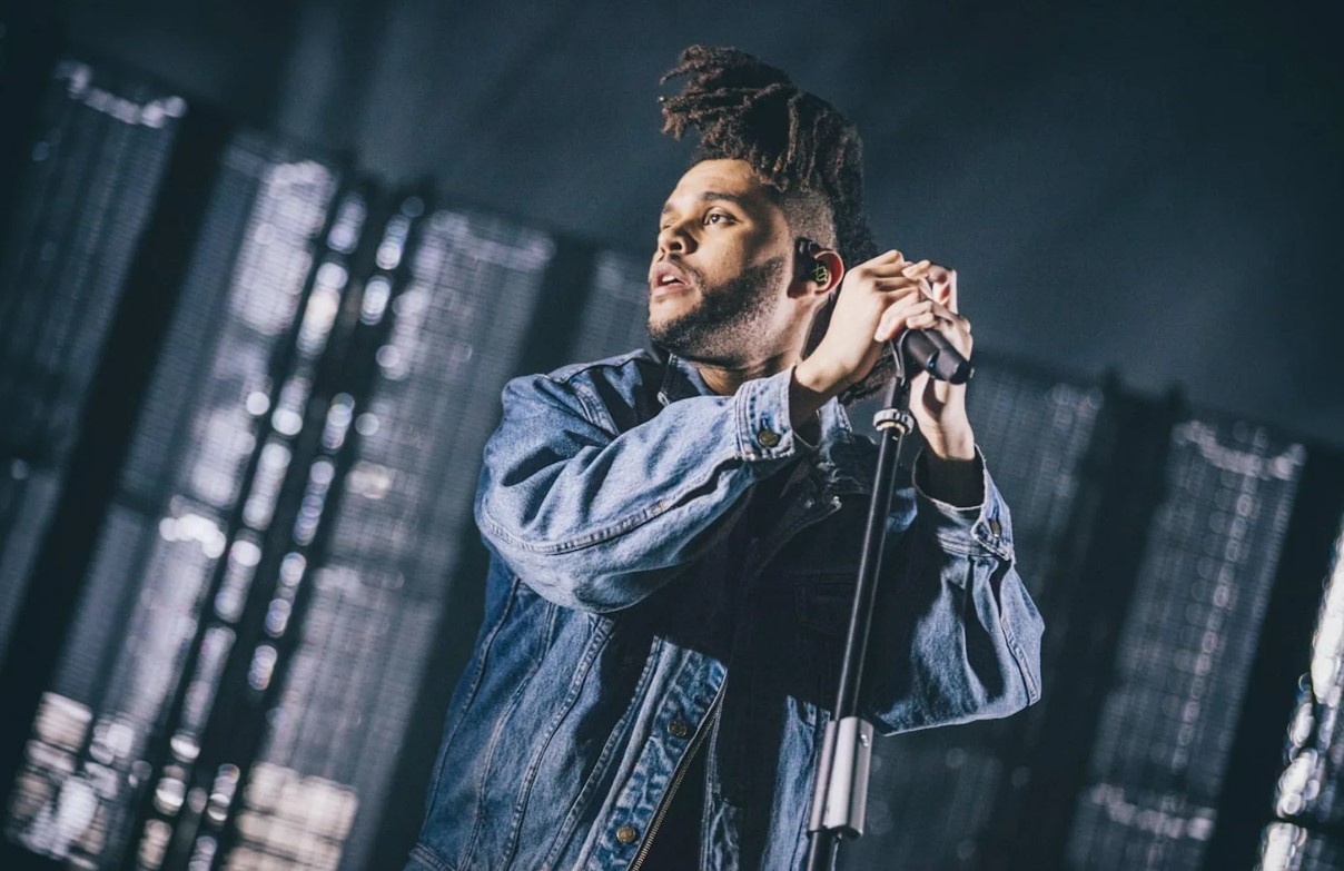 The Weeknd  2,5    
