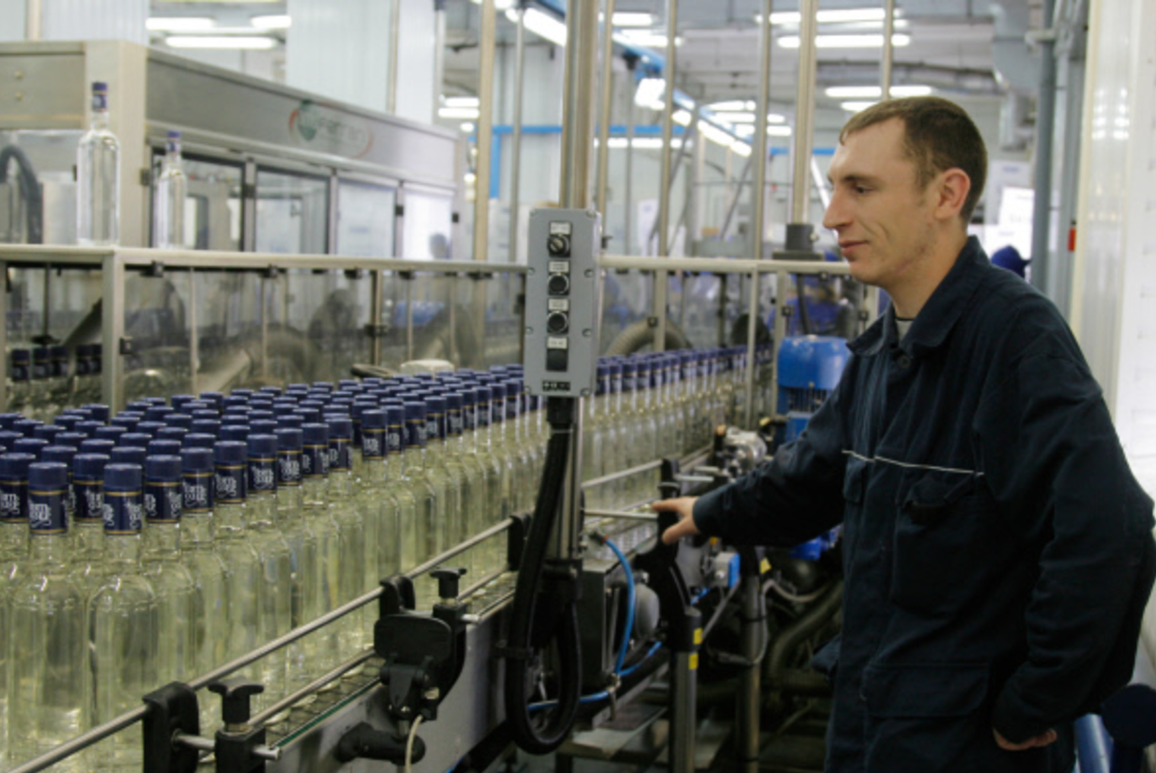 В 2023 году Казахстан стал лидером по закупкам водки в РФ