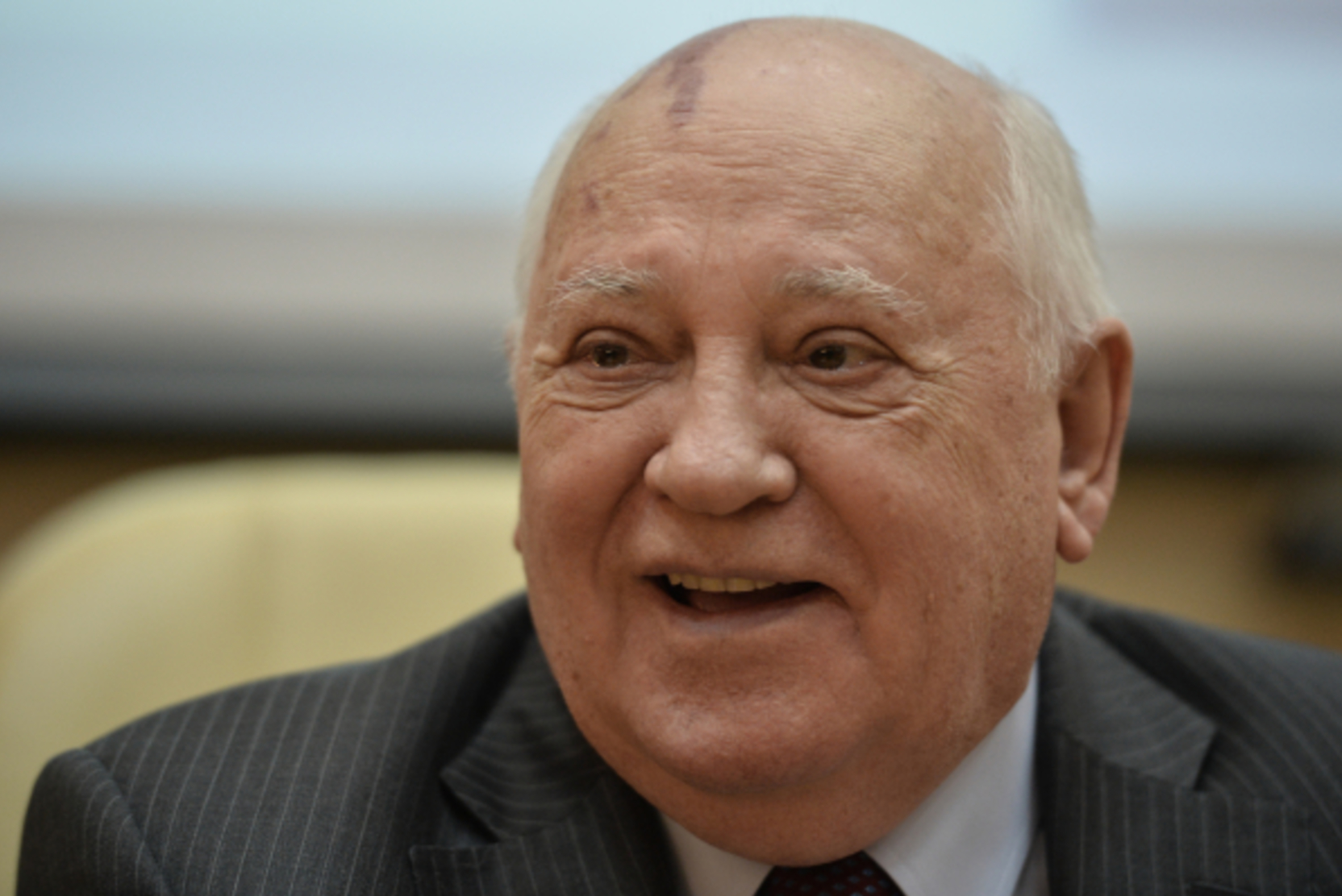 Помощник Горбачева объяснил, почему родные не навещают экс-президента