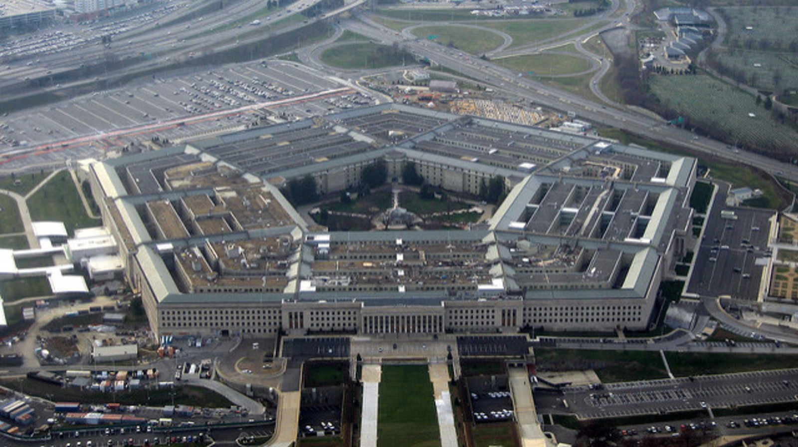 Пентагон сообщил о крупном выводе войск США из Сирии