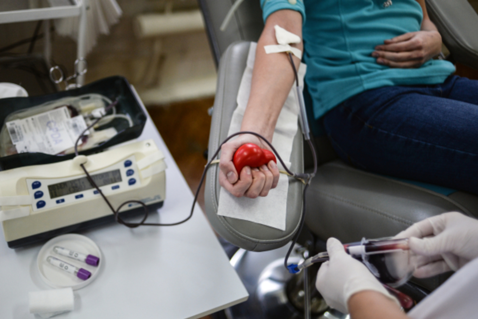 Донорами крови в Москве в 2022 году стали почти 110 тысяч человек