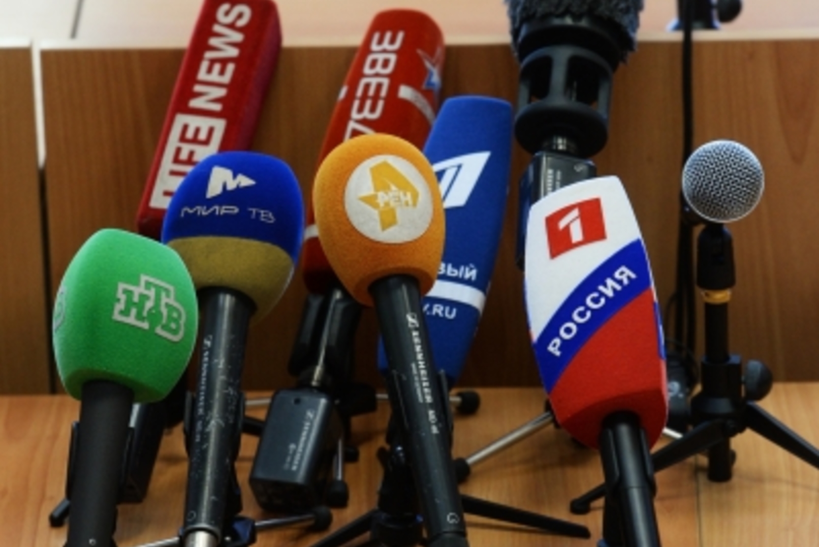 Politico: Евросоюз намерен приостановить лицензии на трансляцию российских телеканалов