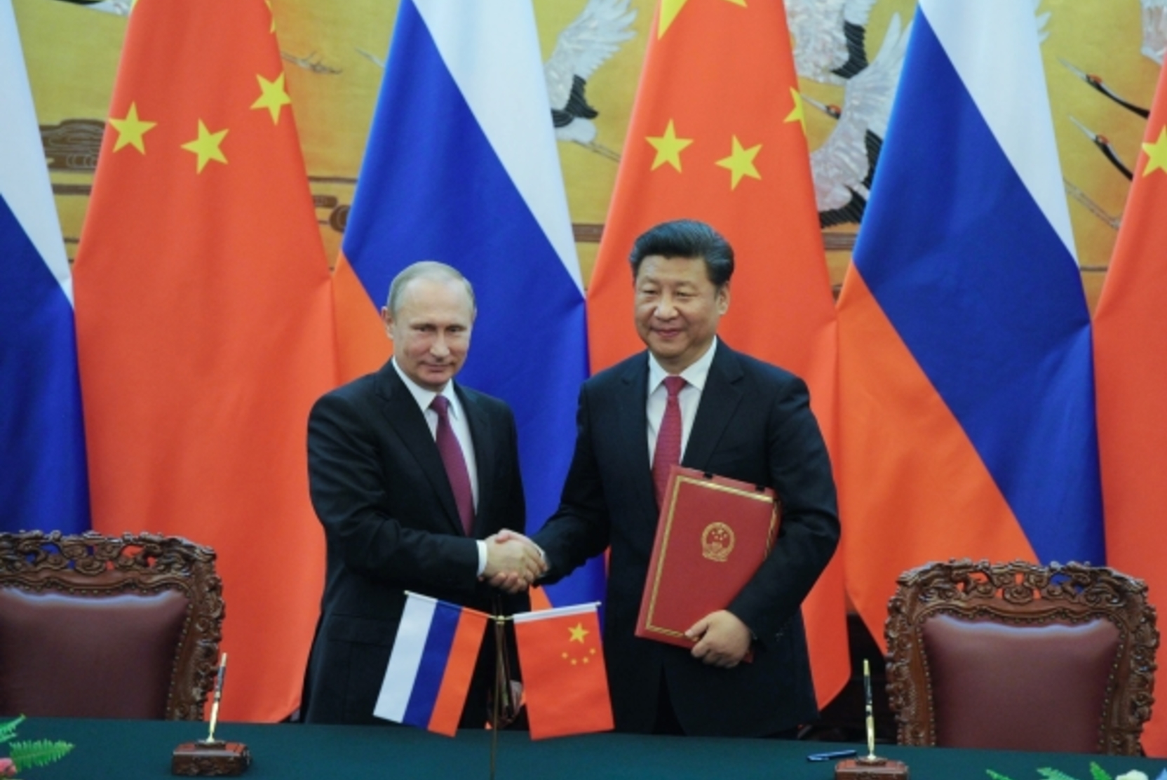 Си Цзиньпин заявил, что Россия добилась успехов благодаря Путину