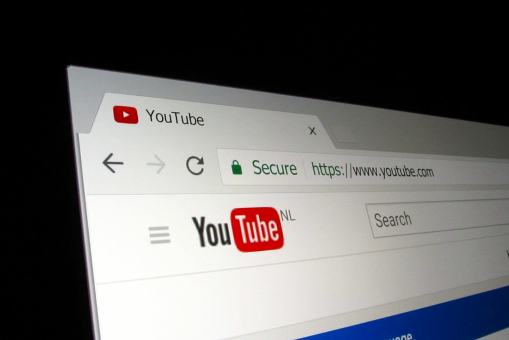 «Прекратить незамедлительно!»: Роскомнадзор обвинил администрацию YouTube в терроризме