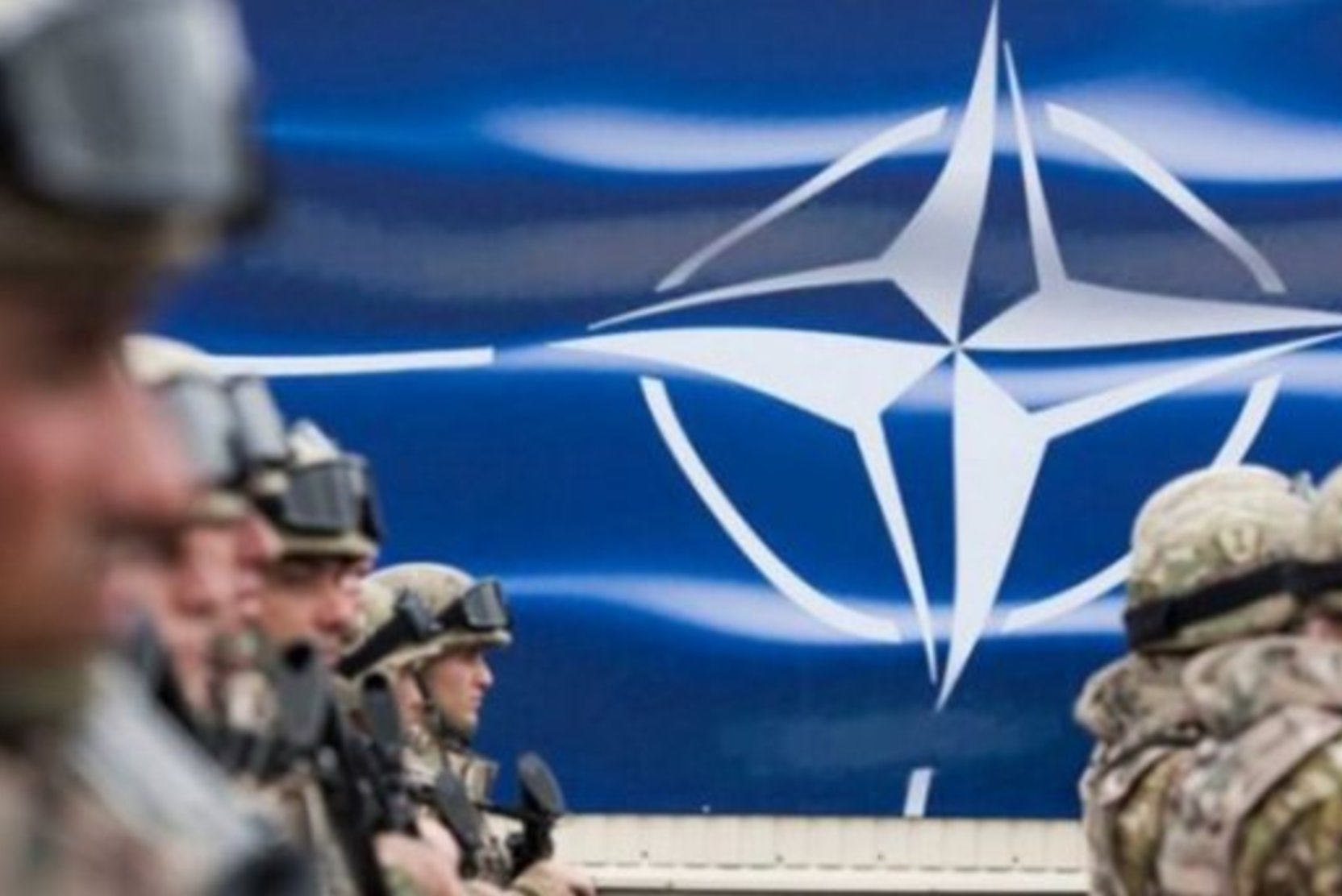 Экс-главком НАТО потребовал многократного усиления Украины