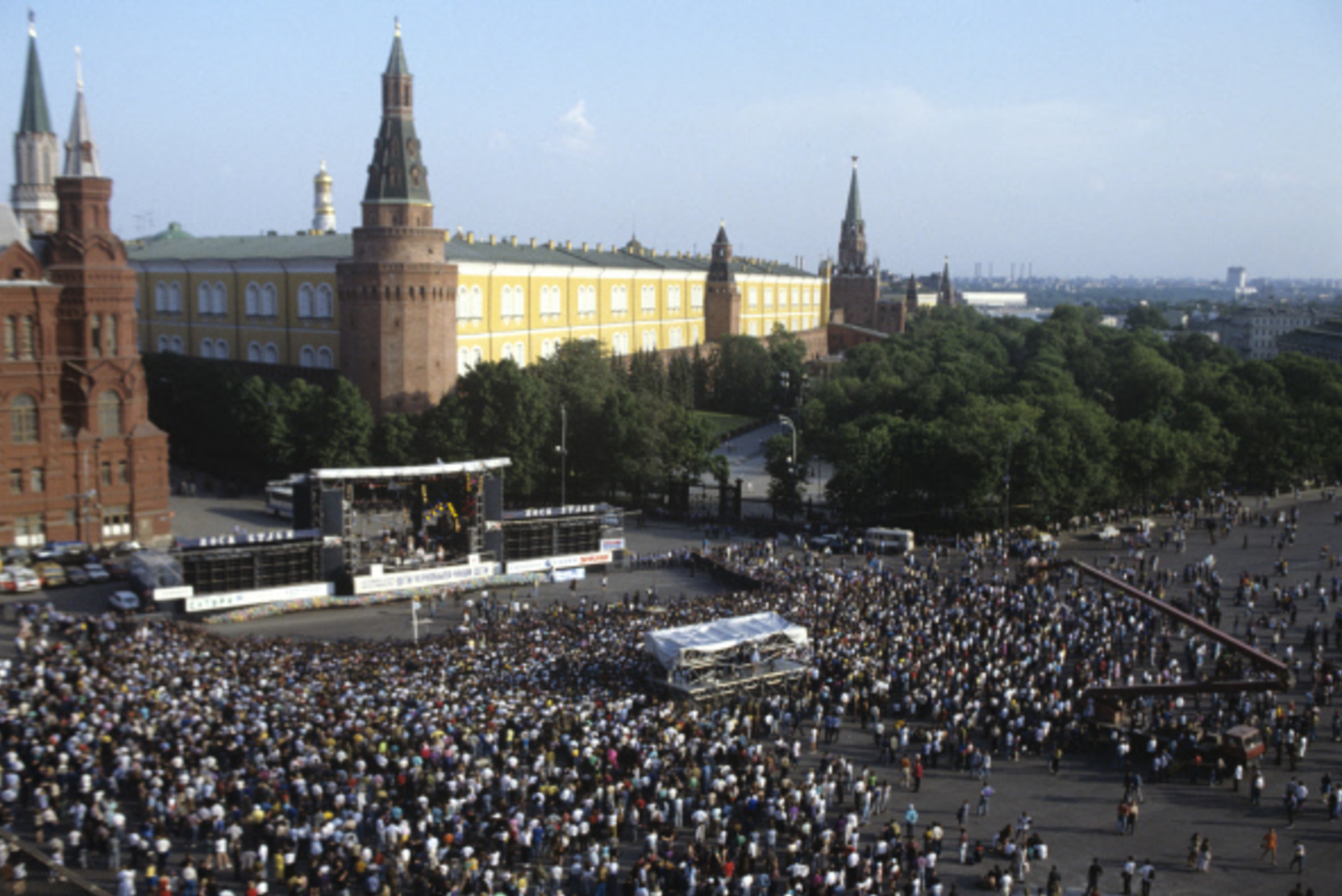 В Москве стартовал митинг «Своих не бросаем»