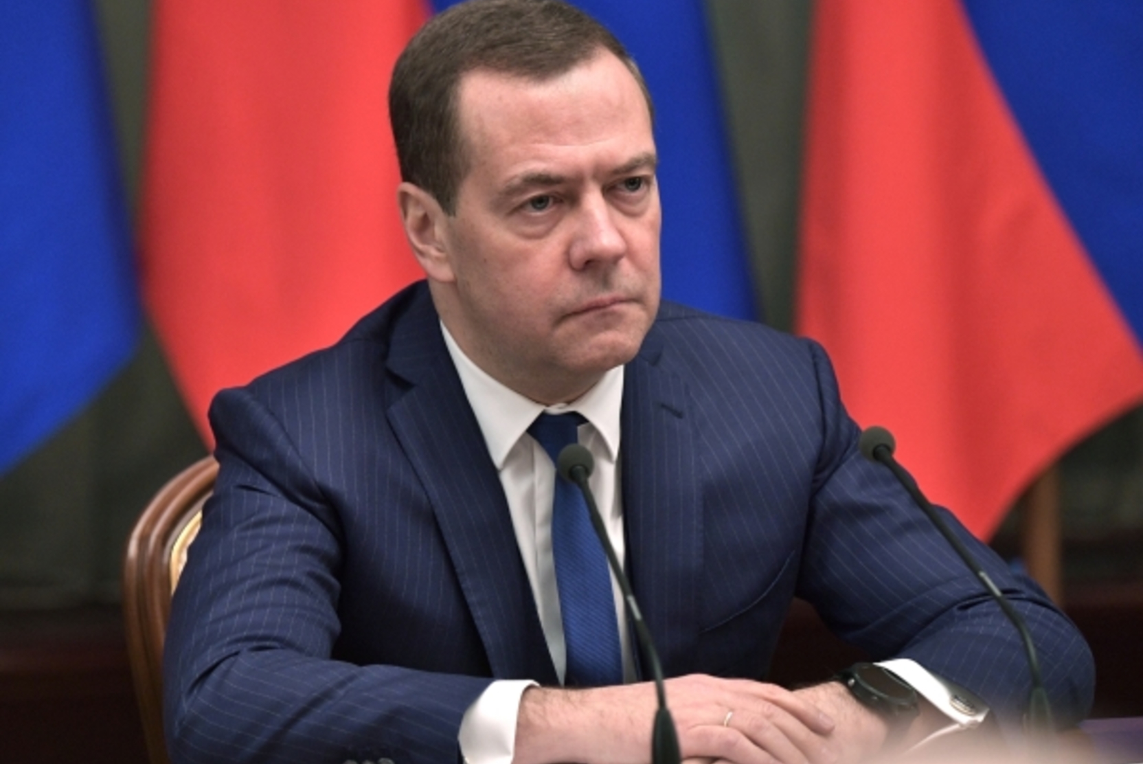 Медведев заявил, что призрак коммунизма проник в Европу