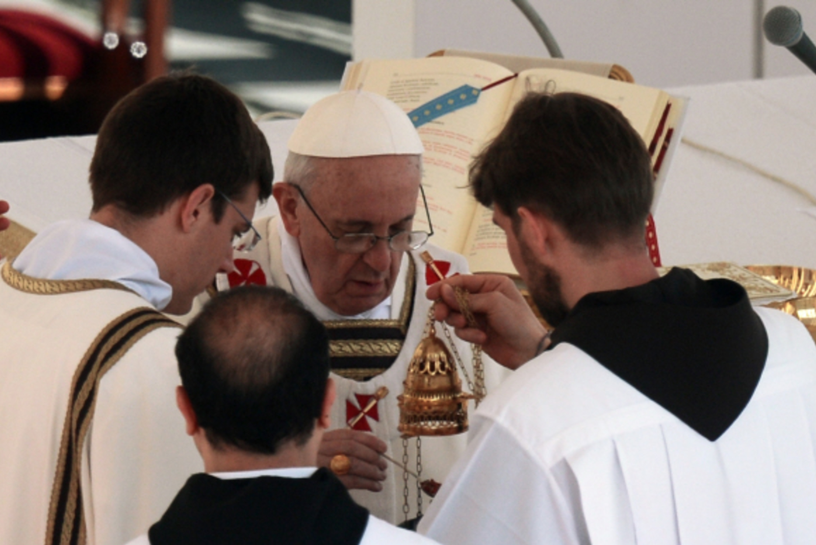 Папа Римский помолился за мир на Украине