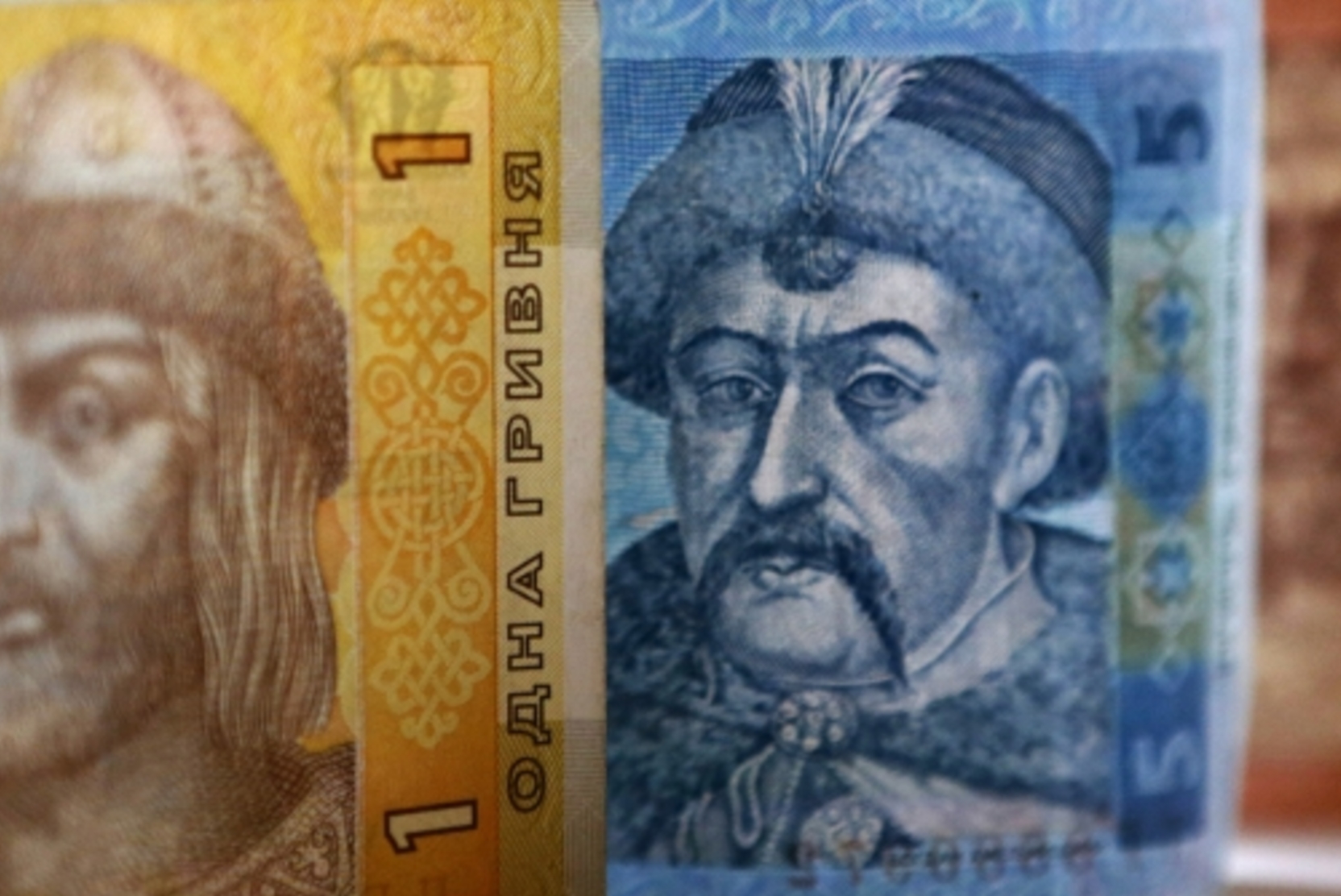 Нацбанк Украины напечатал гривен на 10 млрд долларов
