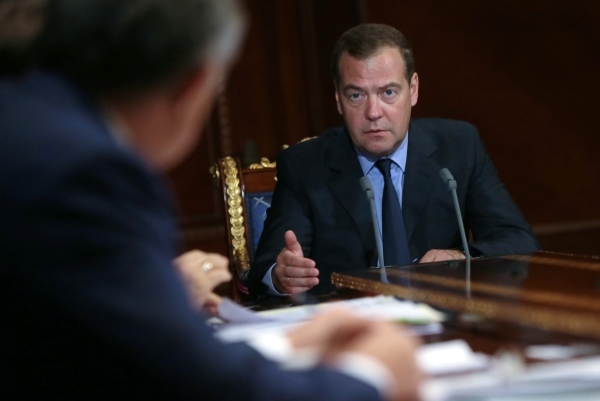Медведев: Россия симметрично отреагирует на вступление Швеции и Финляндии в НАТО