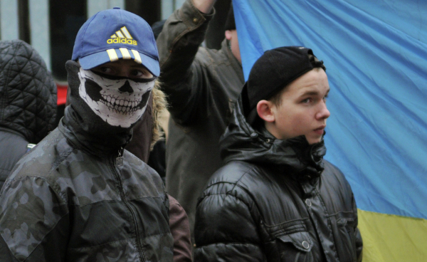 В Киеве оценили ущерб от нападения радикалов на офис Зеленского в 2 млн гривен