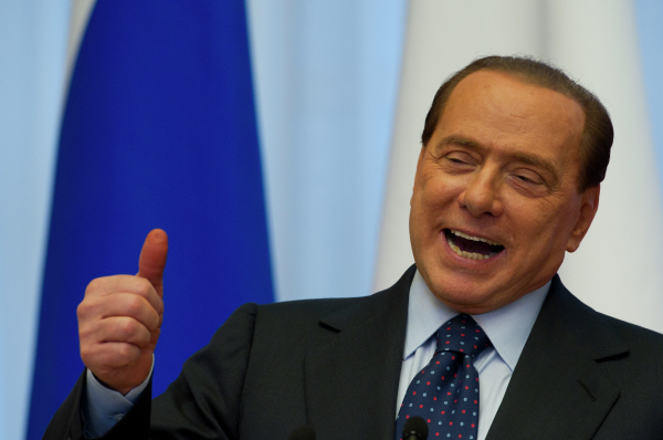 Берлускони заявил, что будет баллотироваться в Сенат 