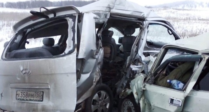 В ДТП в Саратовской области погибли три человека