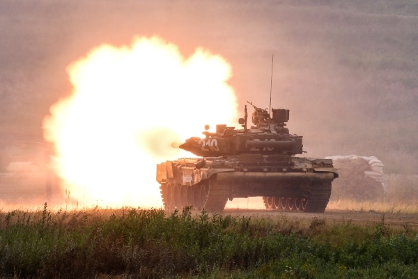 Минобороны: Модернизированные танки Т-90М Прорыв поступили подразделению в зоне спецоперации