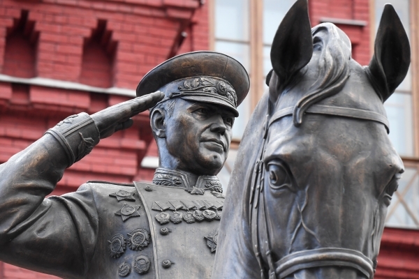 Союзу ветеранов нравится новый Жуков и его лошадь