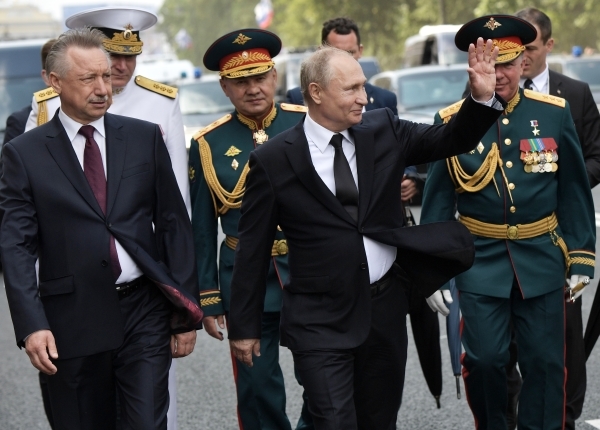 Путин провел встречу с Бегловым в Петербурге