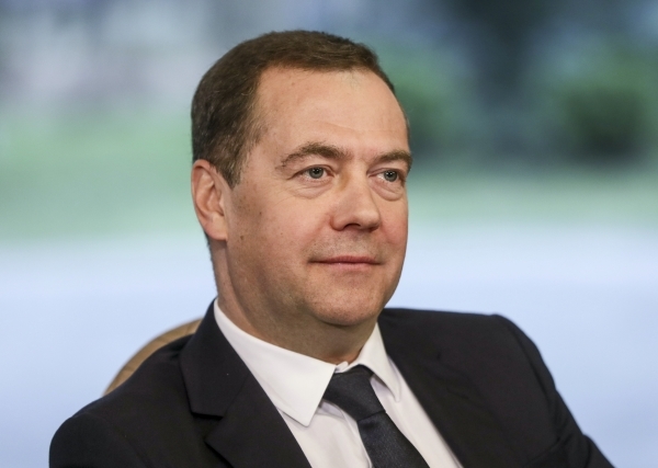 Медведев опроверг утверждения о планах РФ ликвидировать Зеленского
