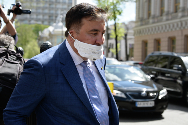 Брат Саакашвили: экс-президент находится в критическом состоянии