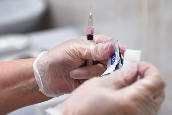 США не намерены продавать вакцину от COVID-19 до окончания вакцинации внутри страны