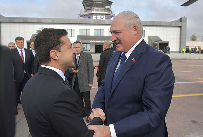 Лукашенко готов возобновить отношения с Украиной