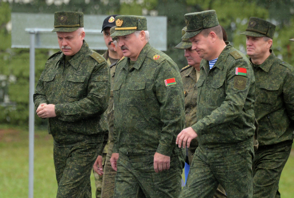 Перейдут к действию Киев пытается втянуть Белоруссию в конфликт на Украине