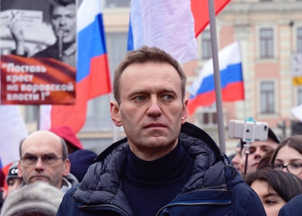 СМИ: Силовики пришли с обыском в московские квартиры Навального