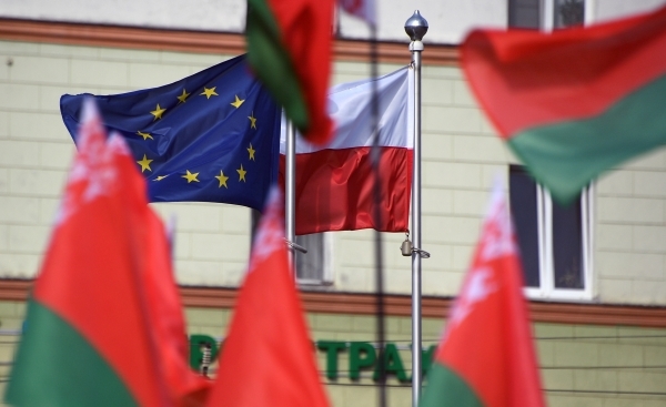 Польша создает концепцию прекращения выдачи виз россиянам для Евросоюза