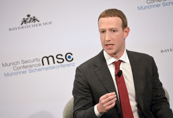  Малоземов: Google и Facebook могут уйти из России в 2022 году  