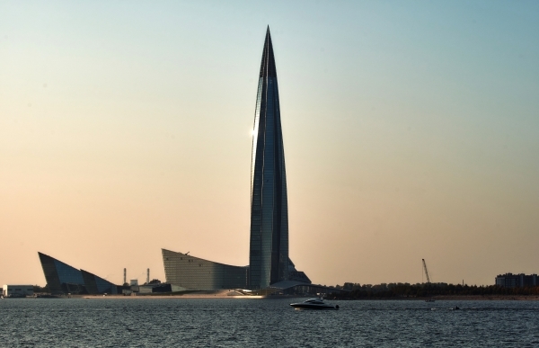 «Газпром» намерен построить в Петербурге новый небоскреб «Лахта Центр 2»
