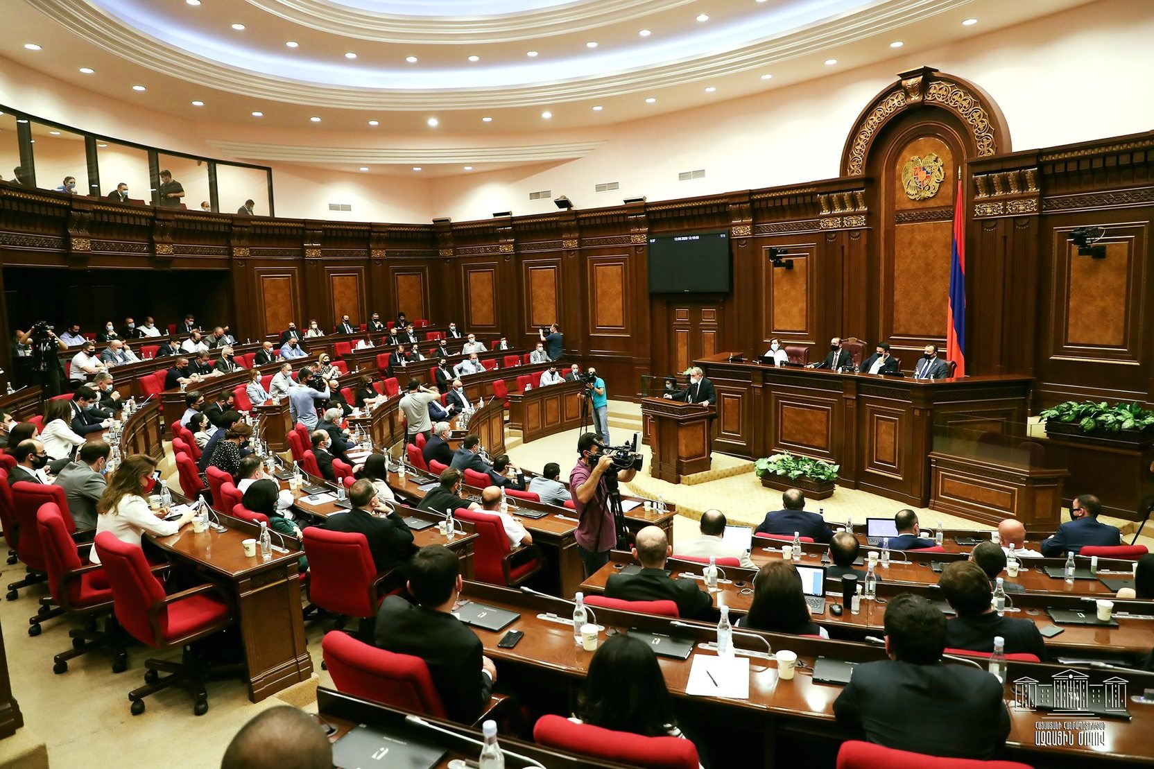 Парламентские выборы в Армении назначены на 20 июня
