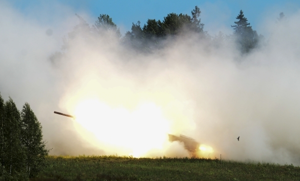 Минобороны РФ: Уничтожен склад с более чем 100 снарядами для РСЗО HIMARS