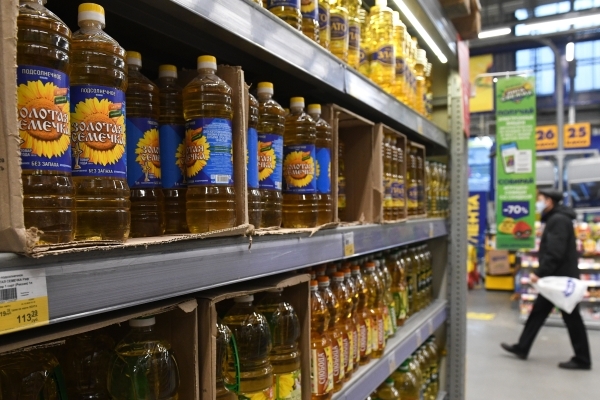 Ждем рекорд: В Масложировом союзе отрицают проблемы с экспортом подсолнечного масла
