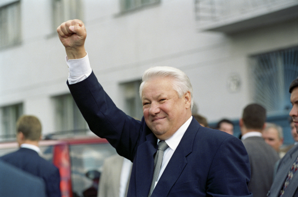 «Бред собачий!» Сатаров поспорил с Павловским о победе Ельцина в 1996 году