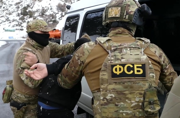В Севастополе двоих россиян задержали по подозрению в госизмене
