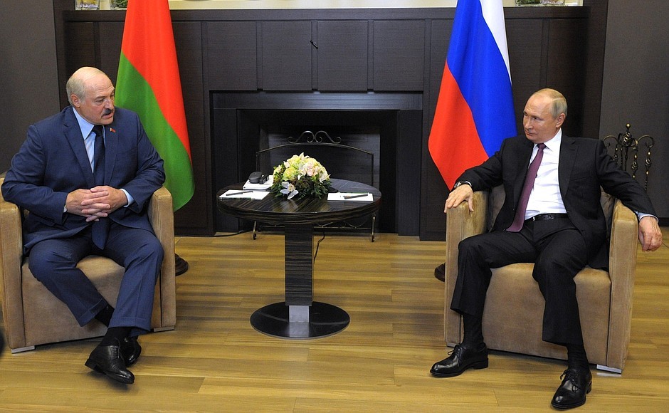 Пятичасовые переговоры Путина и Лукашенко в Петербурге завершены