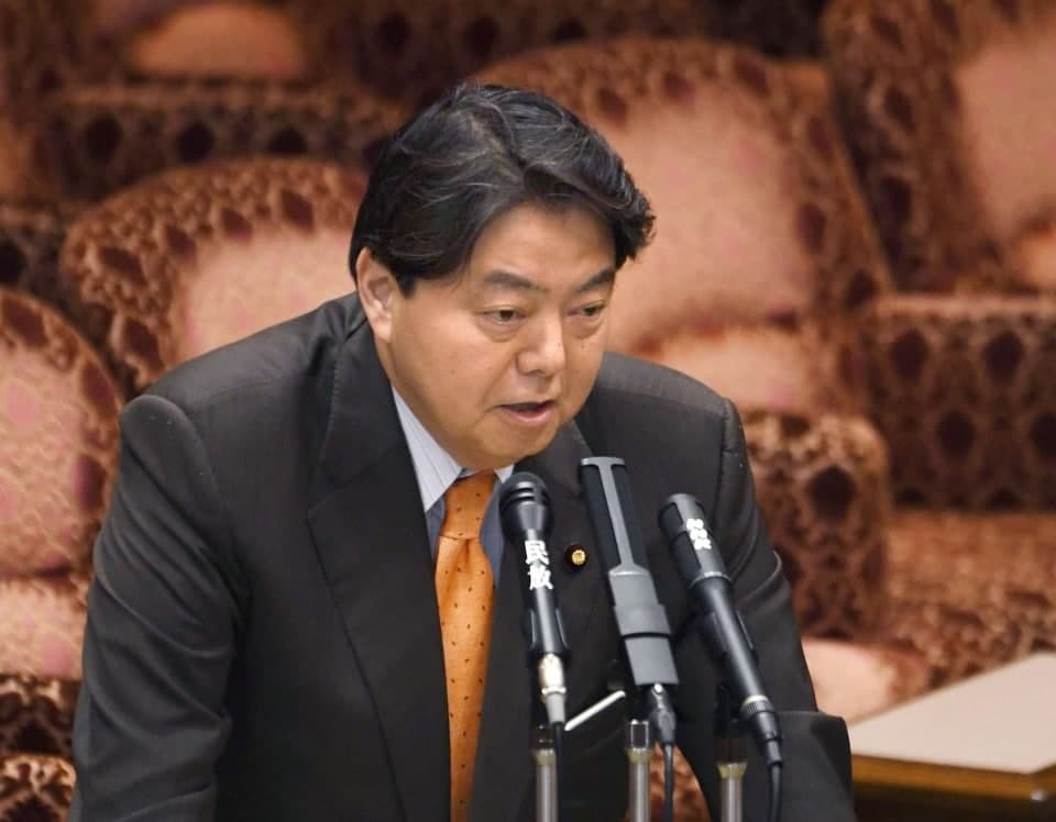 Глава МИД Японии заявил о суверенитете страны над южной частью Курил