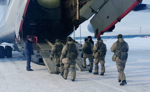 Первые подразделения российских миротворцев ОДКБ прибыли в Казахстан