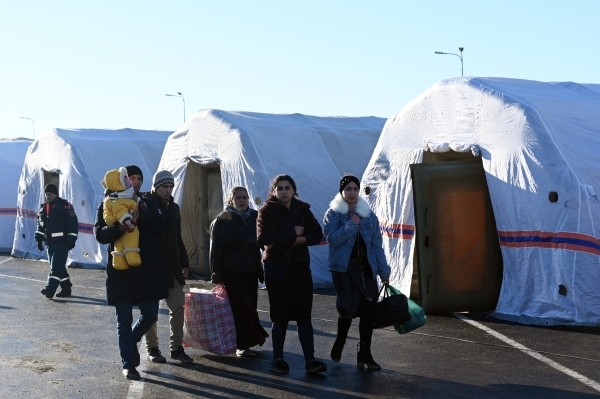 Работа и гражданство: Названы актуальные проблемы беженцев Донбасса