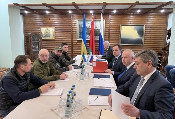 Слуцкий заявил, что переговоры с Украиной идут тяжело
