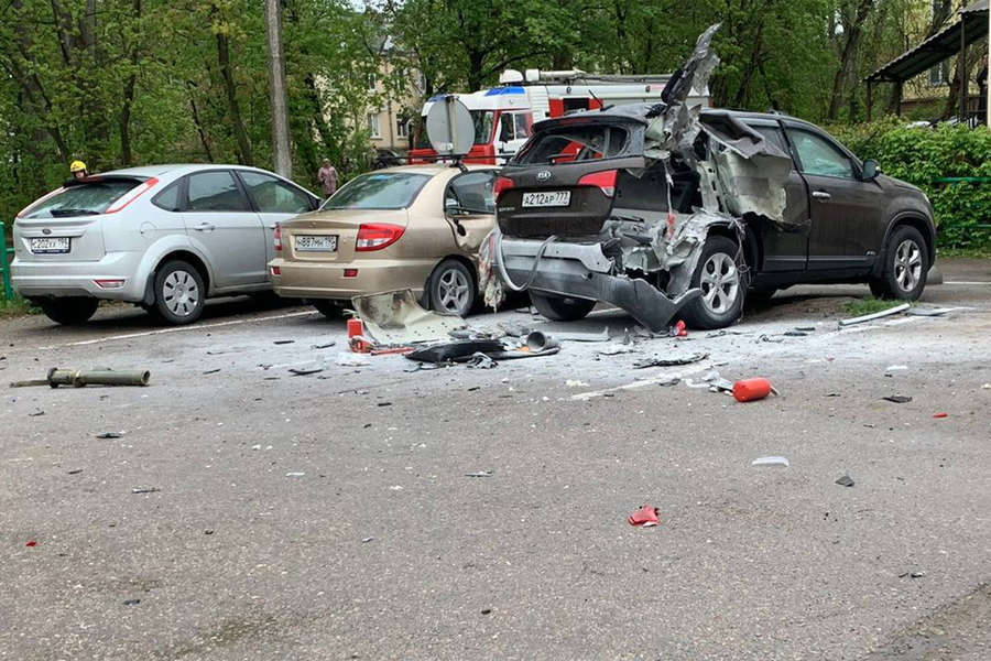 Из-за взрыва гранатомета в Мытищах подорвался автомобиль 