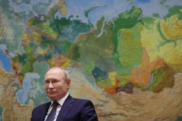 Путин: РФ зеркально ответит на размещение военной инфраструктуры в Швеции и Финляндии