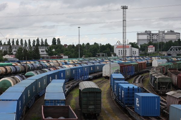 В Якутии сошли с рельсов 15 пустых грузовых вагонов