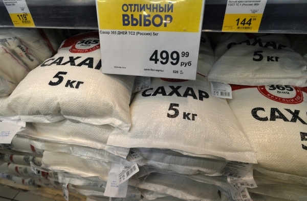 Россия намерена увеличить квоту на сахар для Казахстана на 100 тысяч тонн