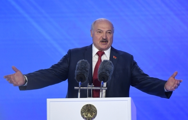 Лукашенко заявил, что ему осточертело быть президентом