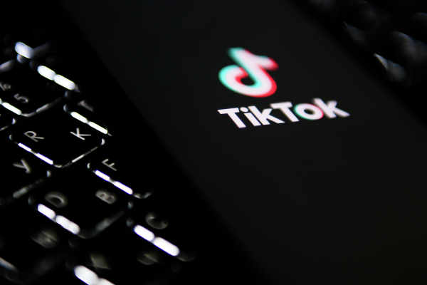 Чиновникам в Великобритании запретили использовать TikTok на служебных телефонах