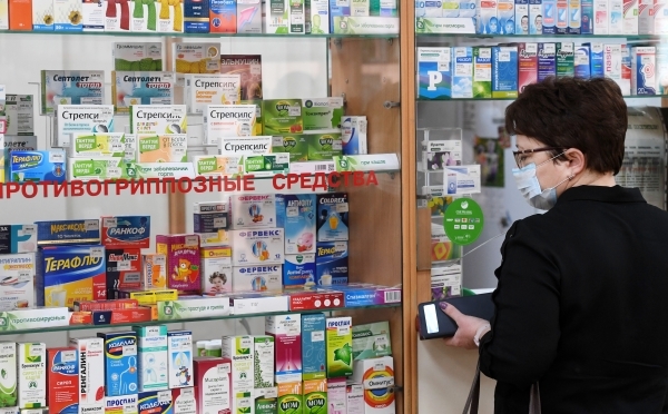 Путин заявил о дефиците лекарств и росте цен на препараты