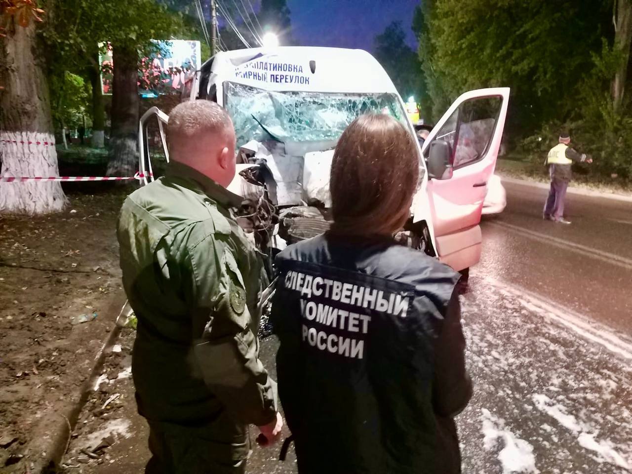 СМИ: Четыре человека погибли в результате столкновения поезда с автомобилем в Крыму